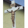 Kríž pri kruhovej križovatke je už opravený